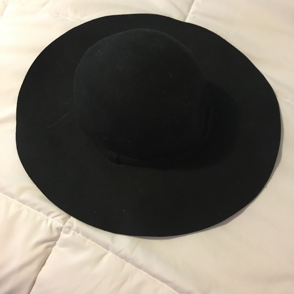 Black Floppy Hat